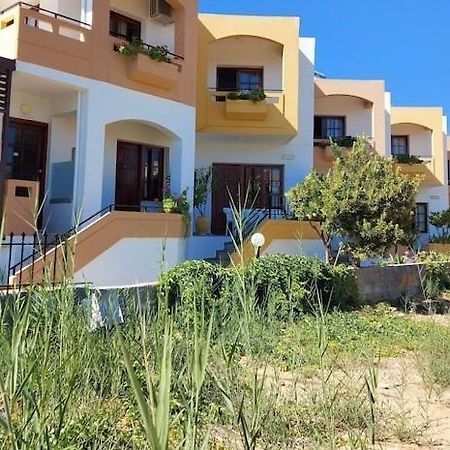Menelaos Apartments Daratsos Екстериор снимка