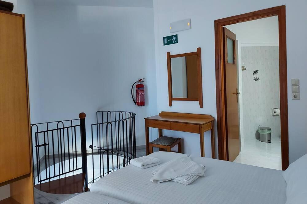 Menelaos Apartments Daratsos Екстериор снимка