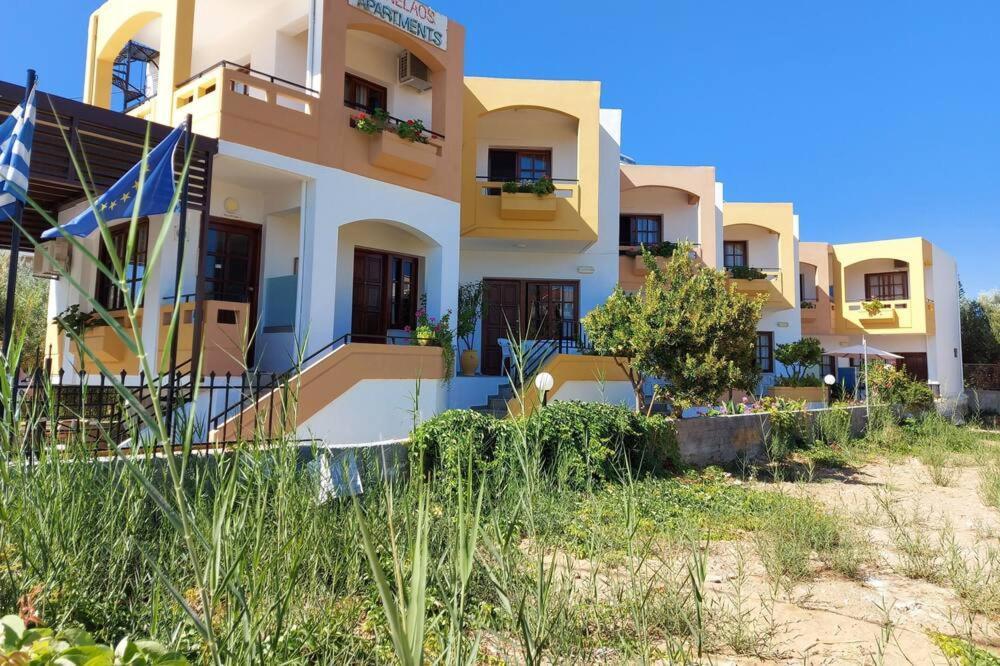 Menelaos Apartments Daratsos Екстериор снимка