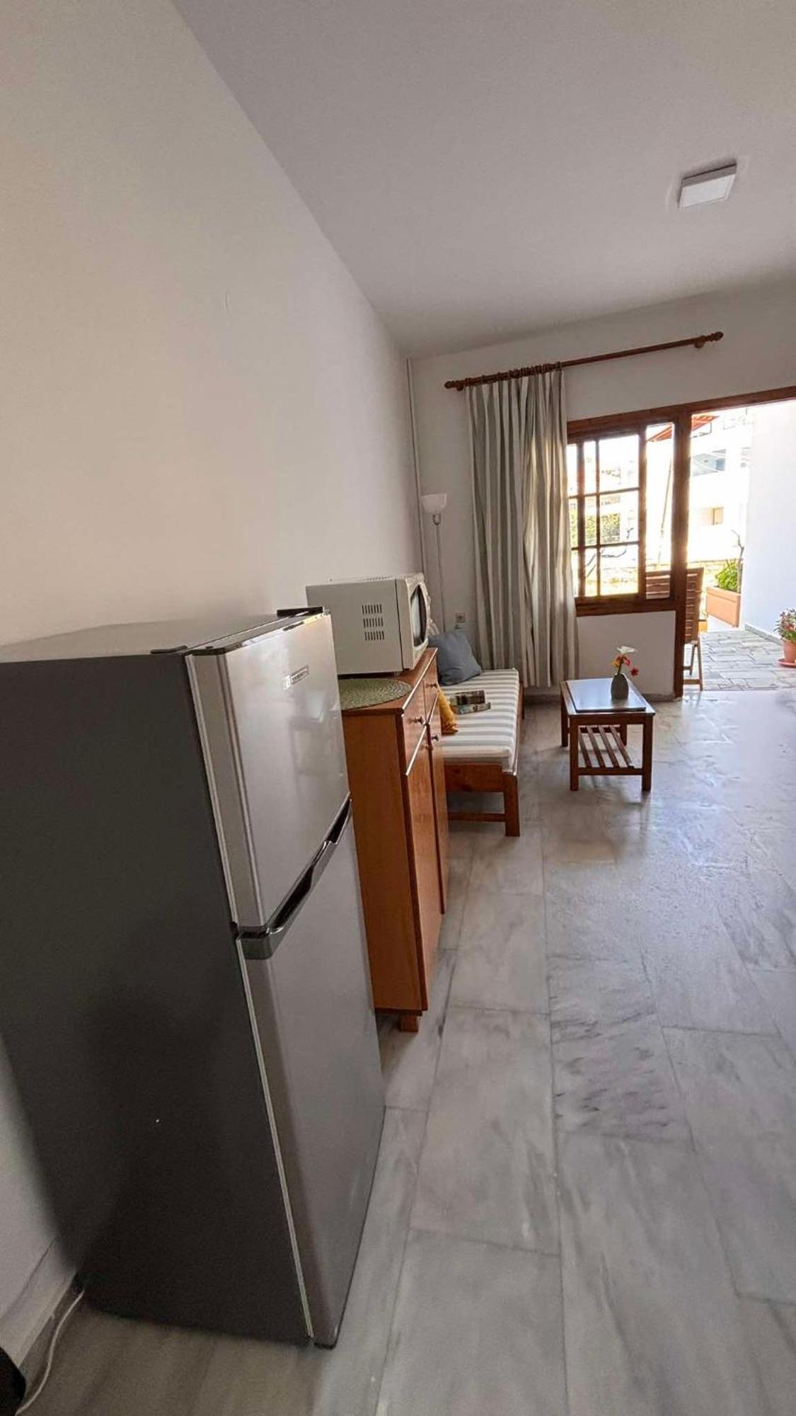Menelaos Apartments Daratsos Екстериор снимка
