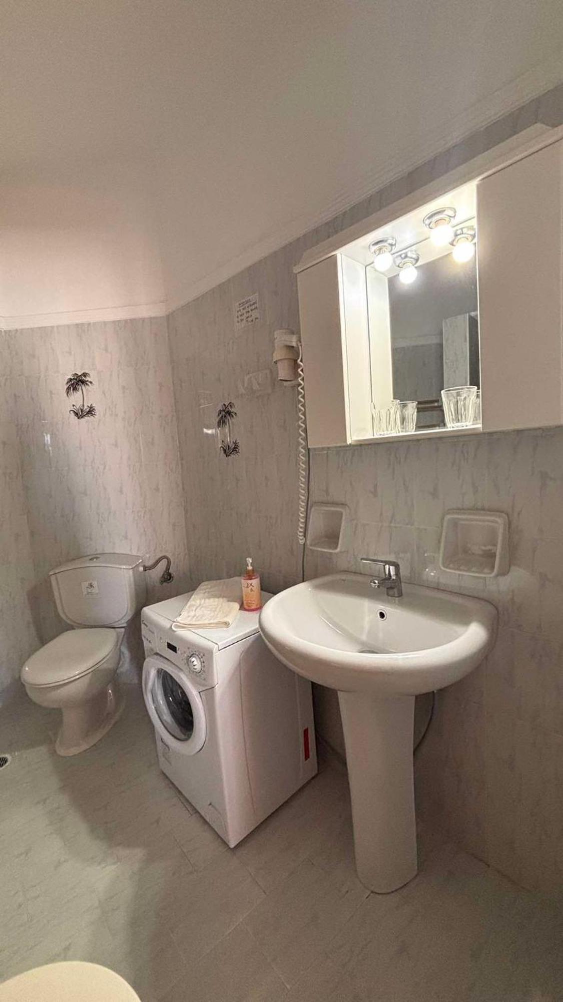Menelaos Apartments Daratsos Екстериор снимка